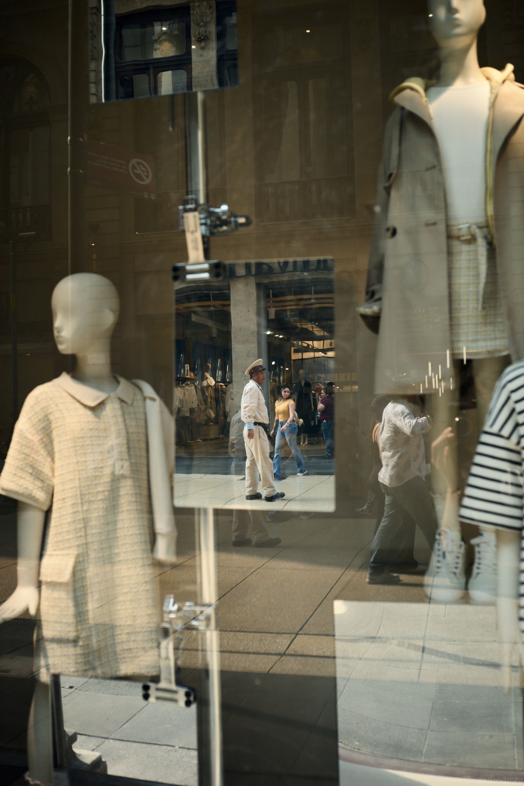 L1004872.jpg